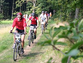 Klasse Mountainbiketouren und -rennen auf gut ausgebauten Parcours