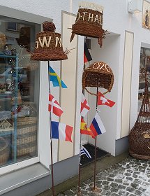 Geflochtene Ausendekoration Skimützen zur JWM 2020